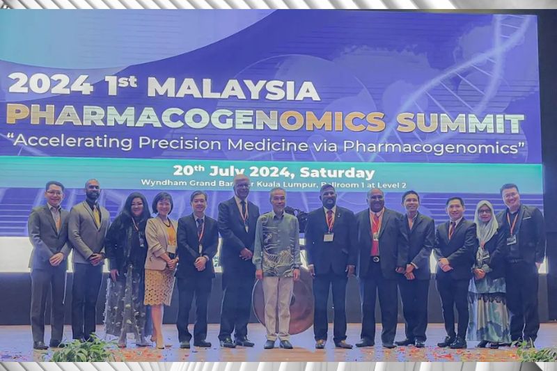 The inaugural Malaysia Pharmacogenomics Summit 2024 held on July 20, 2024, in Kuala Lumpur. From right: Dr Gew Soon Peng, Dr Azizan Abdul Aziz, Prof Dr YK Cheah, Prof Dr Shaun Lee Wen Huey, Dr Mohamed Ibrahim, Dr Muruga Raj Rajathurai. In the middle: Dr Muhammad Radzi Abu Hassan, Prof Sir Munir Pirmohamed, Prof Dr Tan Geok Chin, Assoc Prof Dr Doreen Tan, Dr Rebecca Tay, Dr Vicknesh Krishnan, and Hoe Cheah How to the (left). Photo by the Precision Medicine &amp; Scientific Wellness Association (PMedS).