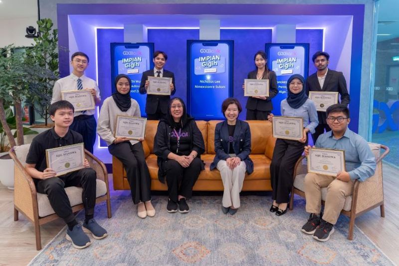 Championing Malaysian Dreams: GXBank Awards First Batch of Impian GIGih Scholarships