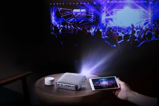 Canon Launches New Wireless Mini Projector for Ultimate Mobility and Convenience