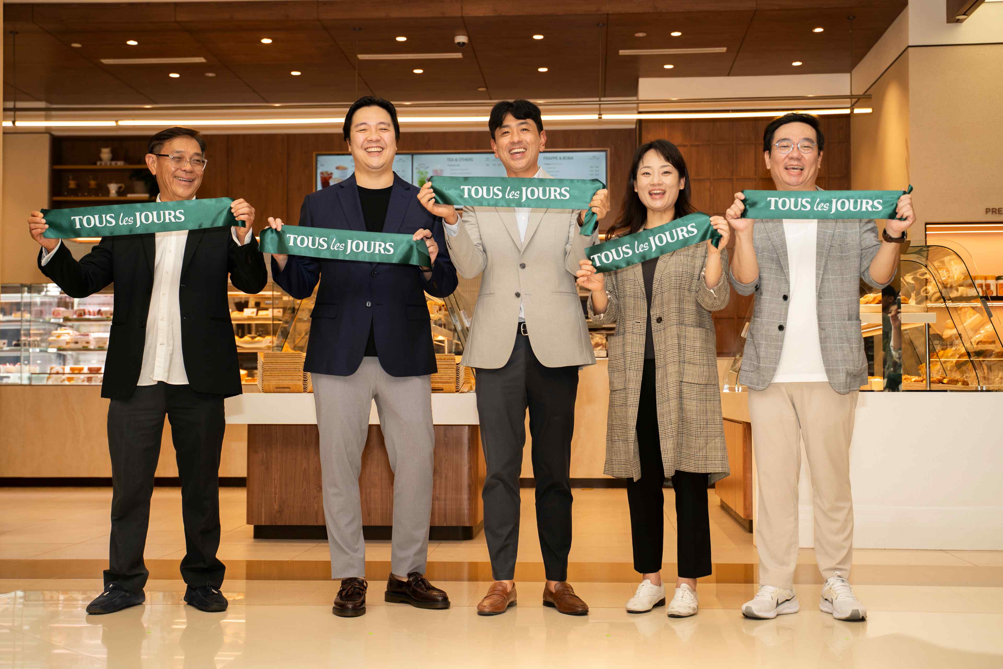 Korea’s Beloved Baking Sensations : Tous Les Jours Opens New Locations In Sunway Pyramid And Sunway Velocity